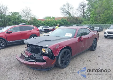 2018 Dodge Challenger Sxt из США, поврежденный, VIN 2C3CDZAG9JH138297
